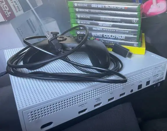XBox One S w/ Controller & Games