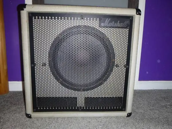 MARSHALL BASS CAB MODEL 1515 SILVER JUBILEE
