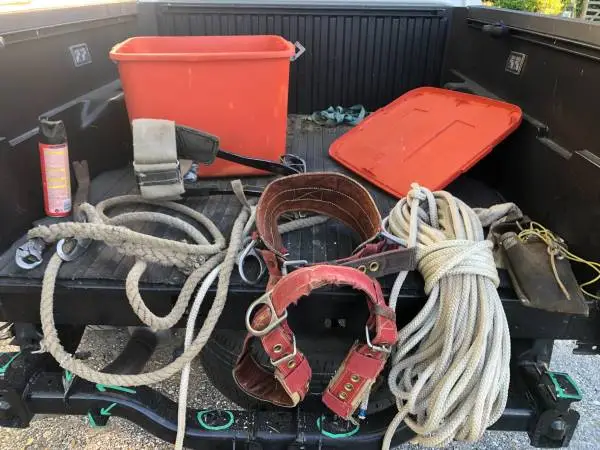 Tree Climbing Saddle and gear