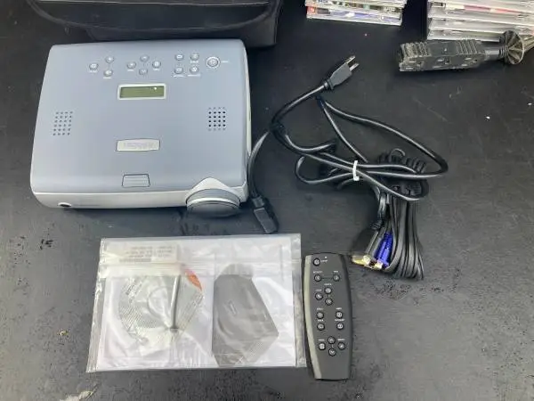 InFocus LP600 Projector