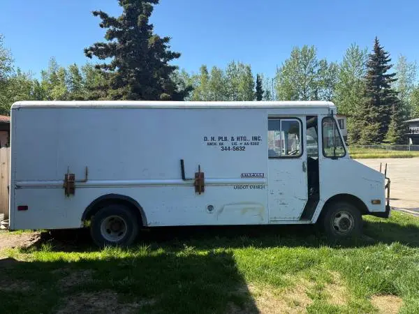 Chevy step van runs
