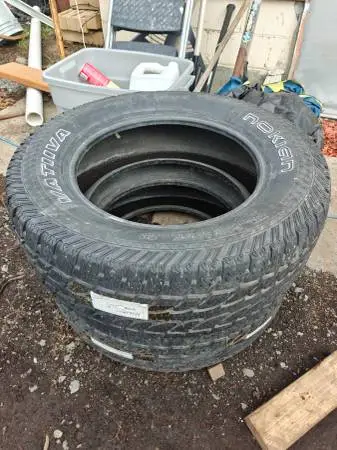 2 Nokian Vatiiva 245/65R17 M+S All-Season Tires