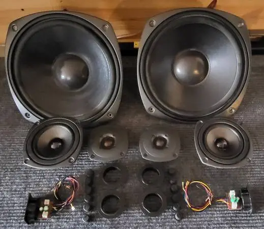 KENWOOD JL 1001AV SPEAKER COMPONENTS WITH GRILLS AND HARDWARE
