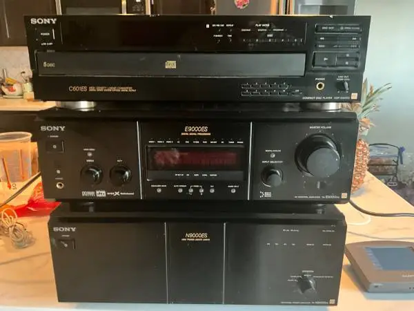 Sony ES components, preamplifier, amplifier and 5 disc changer