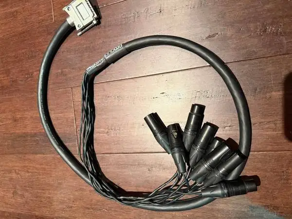 Mogami DB25 to AES 5 ft Snake