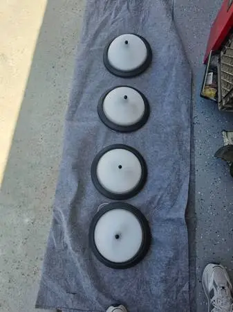 Light fixtures