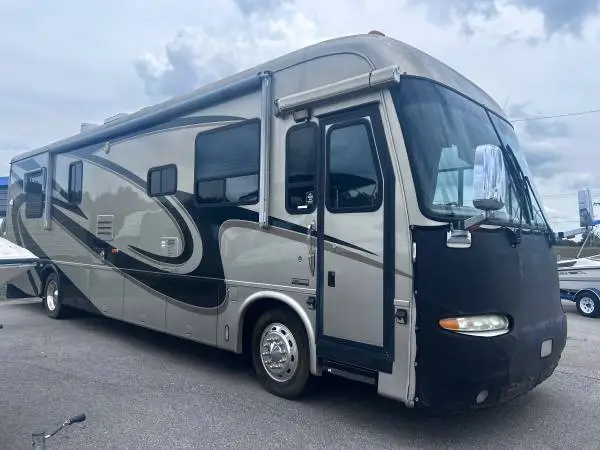 NORTHERN STAR Motorcoach