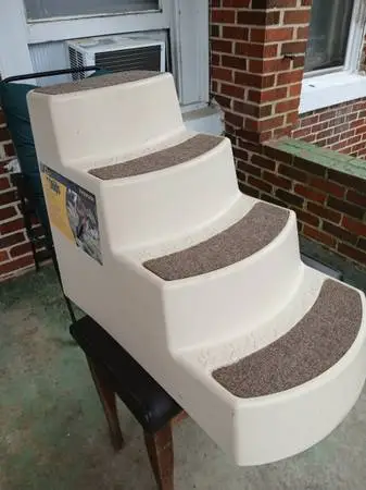 New Pet stairs four steps cat or dog