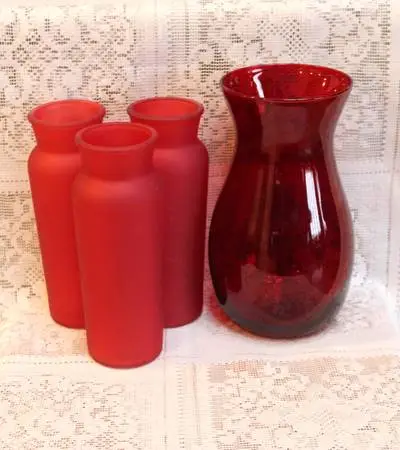* Collection Of 4 Red Vases