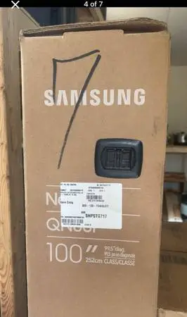 Samsung 100 qled tizen tv.