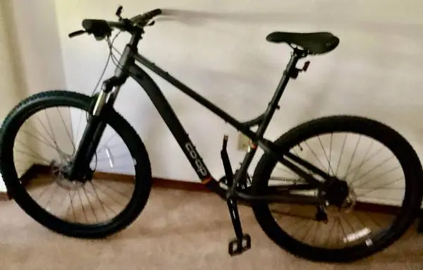 Near new REI trail 1.1 mountain bike
