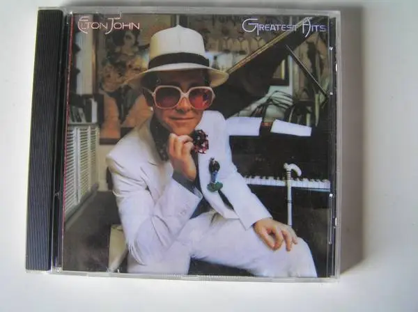 ELTON JOHN * GREATEST HITS * CD
