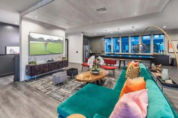 TMLP 12-mo. | Walk-In Closet, Fitness Center, Svc Air Conditioning