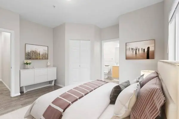 High-Speed Internet Access Available, Washer & Dryer