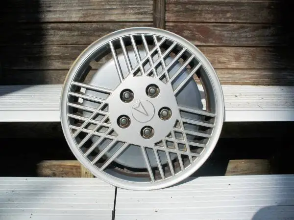 1989-91 Pontiac 14 Wheel Cover