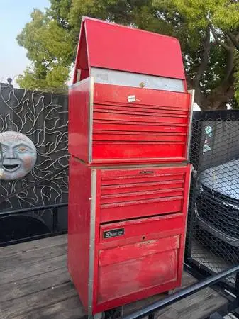 Snap-on tool box