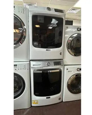Maytag Set Washer and Dryer Stackable
