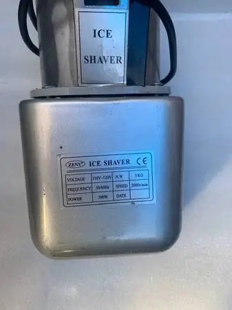 Zeny Ice Shaver Machine For Sale $40.00
