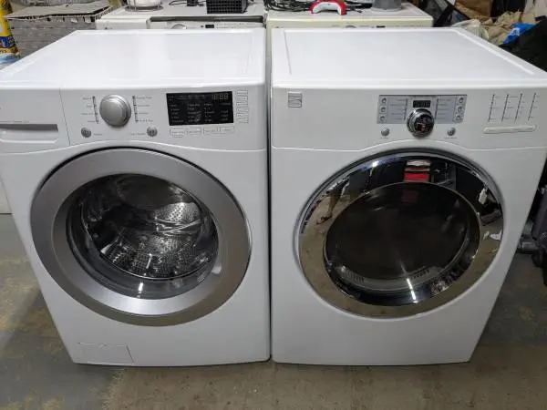 Nice LG Kenmore Washer GAS Dryer set. Could DELIVER
