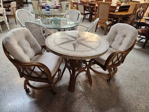🌸🍽 SPRING CLEANING SALE – DINING SECTION! 🍽🌸