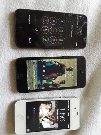 3 good used iphone 3S &  4s