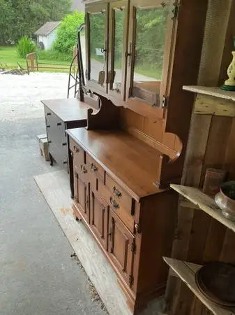 Hutch maple