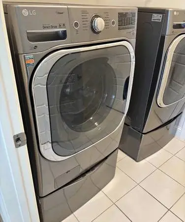 LG Washer And Dryer