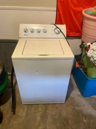 Amana Washing Machine with braided hoses