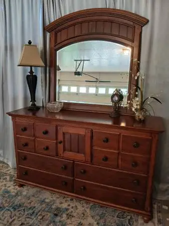 Beautiful solid wood mission style dresser & mirror