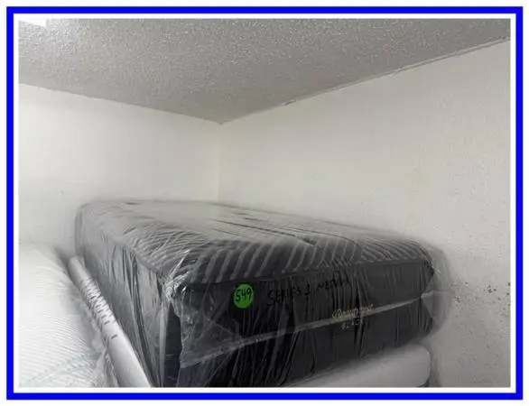 TWIN XL SIMMONS BEAUTYREST BLACK SERIES 1 (MEDIUM) MATTRESS & BOX BED