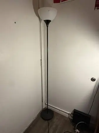 Floor lamp