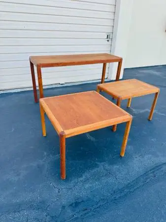 Entry table + 2 side tables