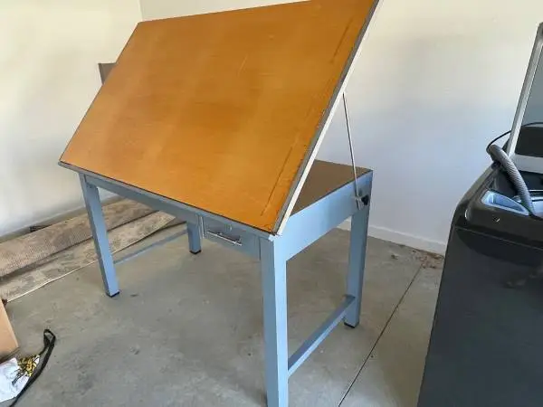 Drafting table