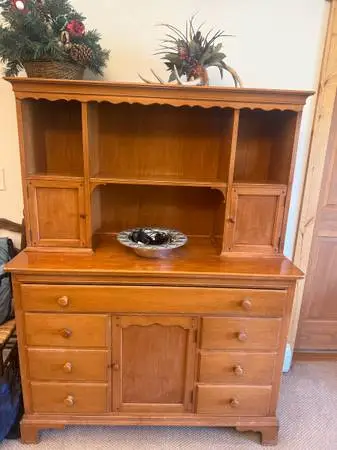 Wooden hutch