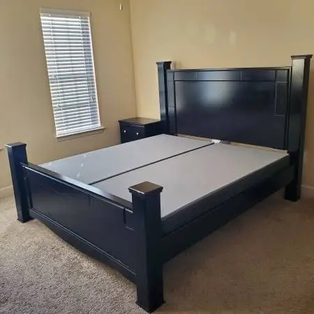 Ashley Furniture King Bedroom Set - 5 Pieces Black