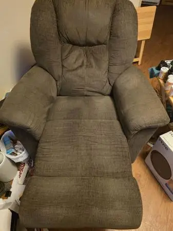 LAZBOY ROCKING RECLINER RARK  BROWN CLOTH