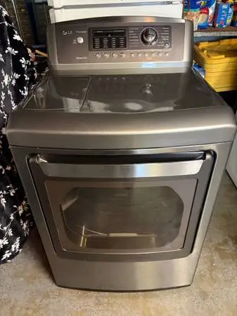 LG Gas Dryer 7.3 cu. ft. Capacity w/ Steam Fresh Cycle