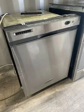 SS KitchenAid Dishwasher Built In Model #KUDS01DJSS0 Used