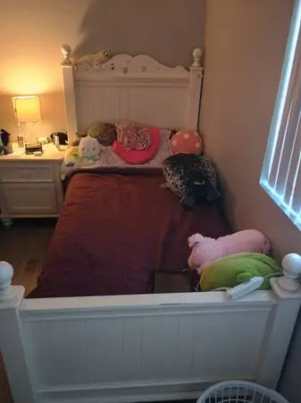 Twin size bed and mattress