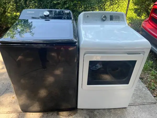 Washer and dryer combo