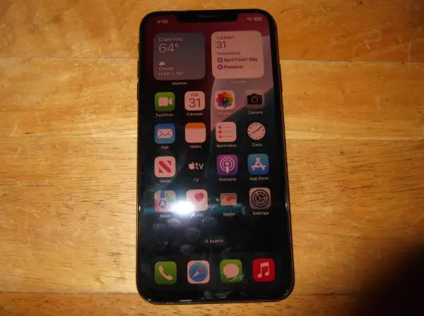 iphone 256gb unlocked, xs max like new, 6.5 screen