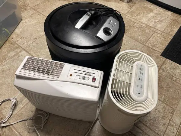 3 Air Purifiers (Honeywell, MagicAir)