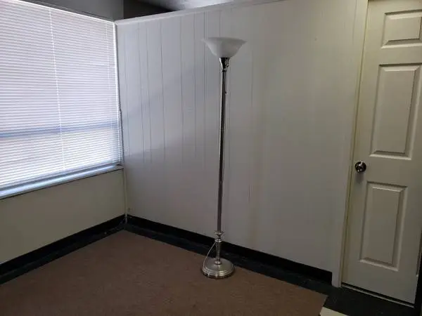 Standing lamp - can DELIVER almost anywhere for $20 extra