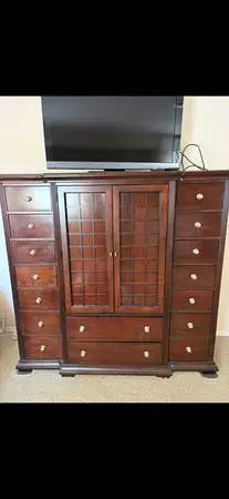 tv, dresser cabinet