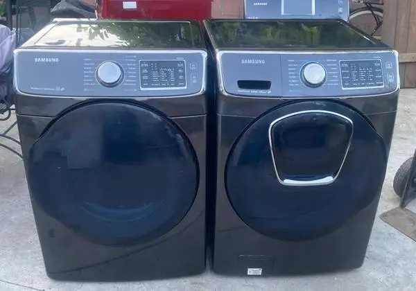 Samsung jumbo 5.0 cu ft front load washer and gas dryer