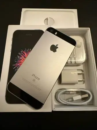 iPhone SE 1st 64GB Unlocked