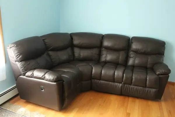 La-Z-Boy James 521 Leather 4-Piece Reclining Sectional Sofa