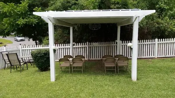 BEAUTIFUL FOLDING CHAIRS - Give me an Offer
