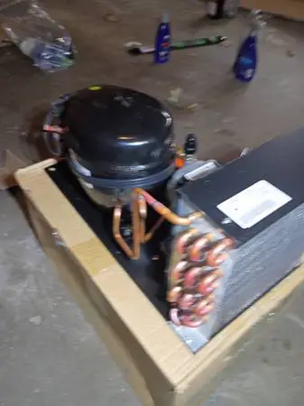 2,785 BTU Refrigeration condensing unit