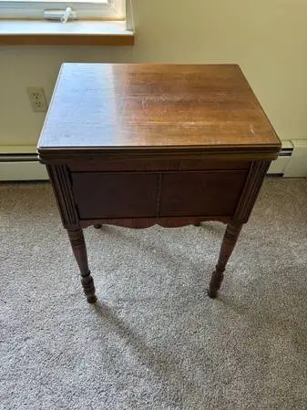 Sewing machine Table
